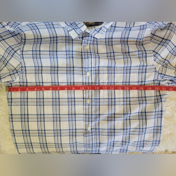 St. Johns Bay Legacy Poplin Mens button up shirt size Medium - Picture 3 of 5